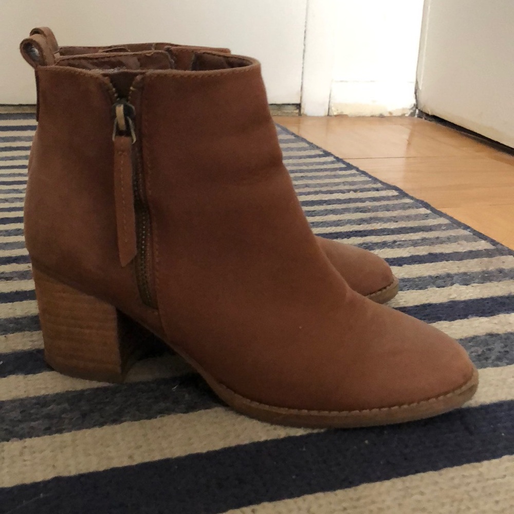 Leather ankle boots